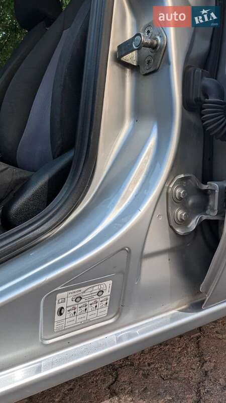 Хэтчбек Ford Fusion 2010 в Черкассах