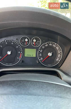 Хэтчбек Ford Fusion 2010 в 