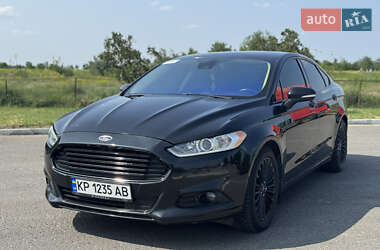 Седан Ford Fusion 2013 в 