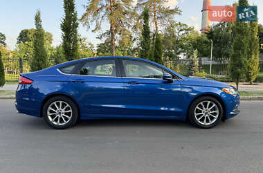 Седан Ford Fusion 2017 в 
