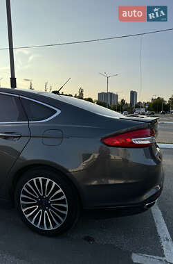 Седан Ford Fusion 2016 в 