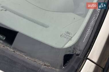 Хэтчбек Ford Fusion 2004 в 