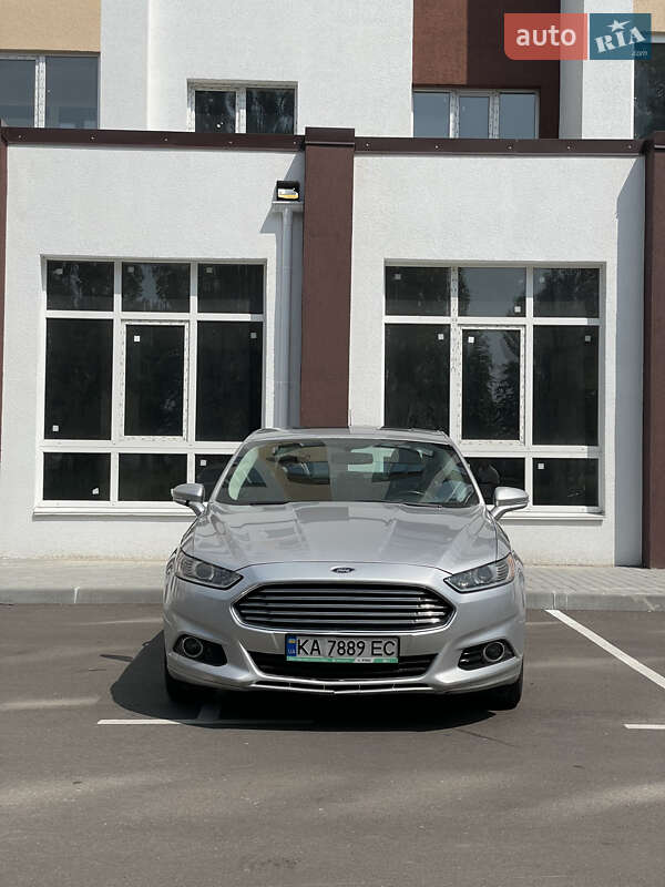 Седан Ford Fusion 2013 в Киеве фото 3 Седан Ford Fusion 2013 в Киеве