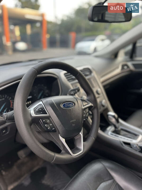 Седан Ford Fusion 2014 в Харькове