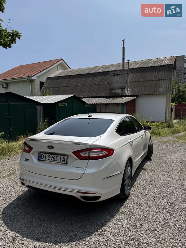 Седан Ford Fusion 2013 в Одесі