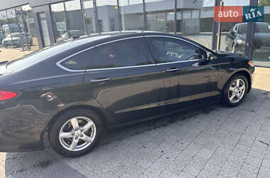 Седан Ford Fusion 2014 в 