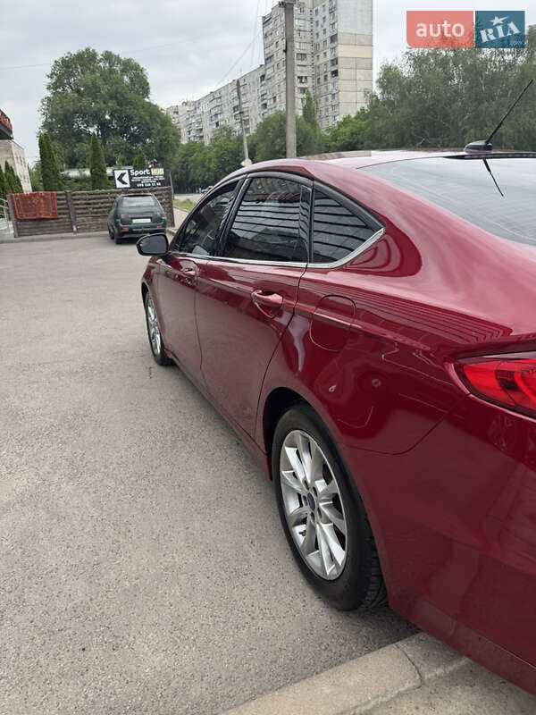 Седан Ford Fusion 2017 в Харкові