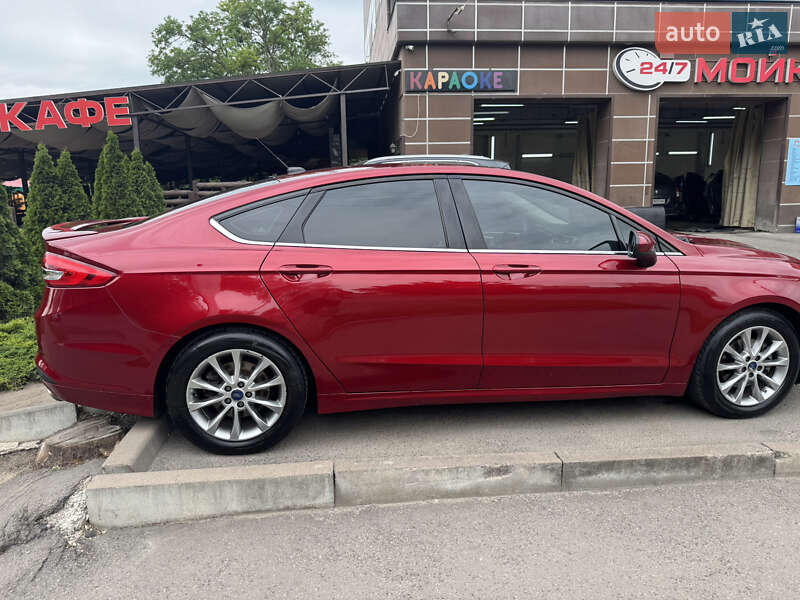 Седан Ford Fusion 2017 в Харкові