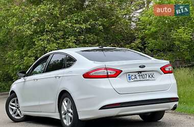 Седан Ford Fusion 2014 в 