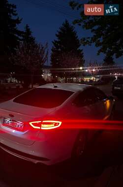 Седан Ford Fusion 2014 в 