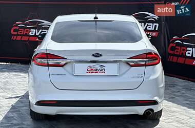 Седан Ford Fusion 2018 в 