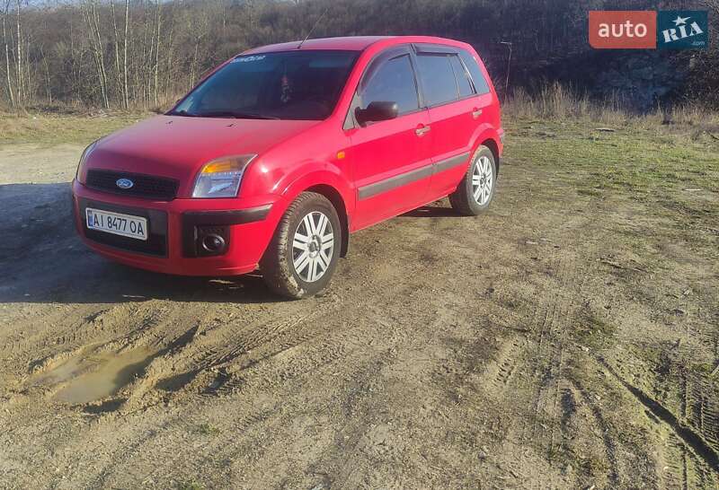 Хетчбек Ford Fusion 2005 в 