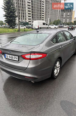 Седан Ford Fusion 2014 в 