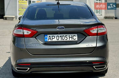 Седан Ford Fusion 2015 в 