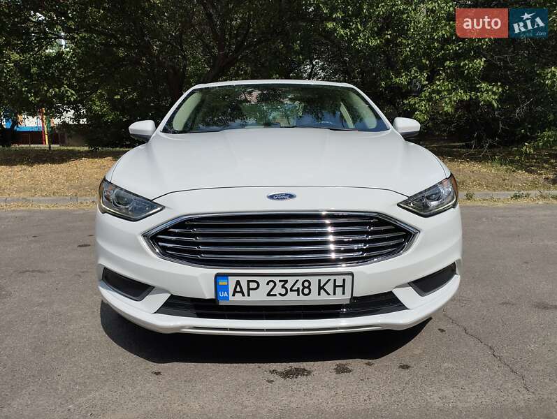 Седан Ford Fusion 2018 в 