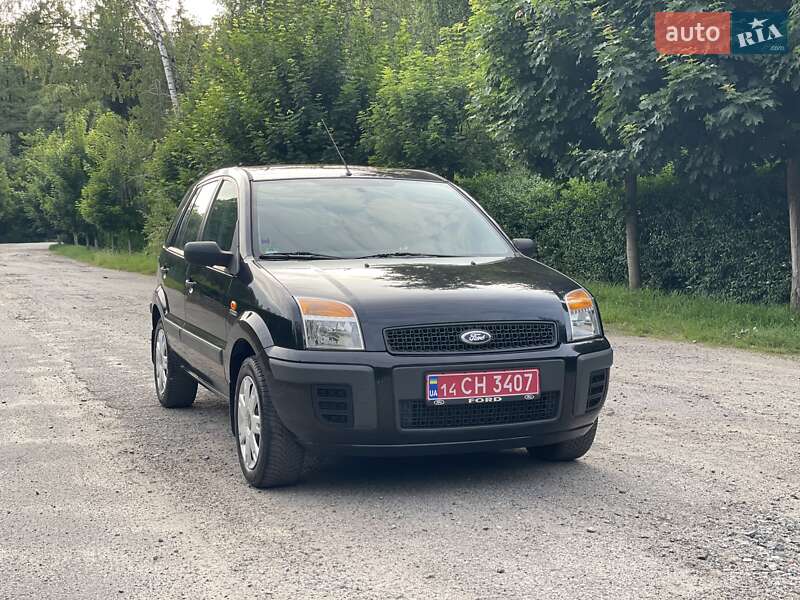 Хетчбек Ford Fusion 2008 в 