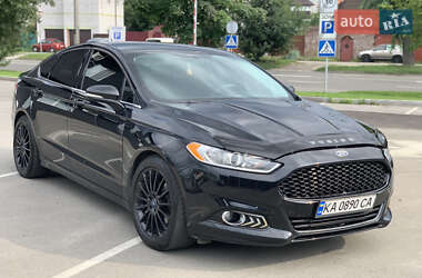 Седан Ford Fusion 2015 в 