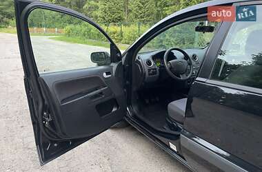 Хетчбек Ford Fusion 2008 в 