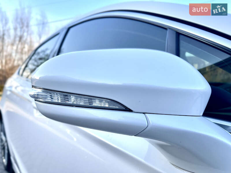 Седан Ford Fusion 2014 в Черновцах