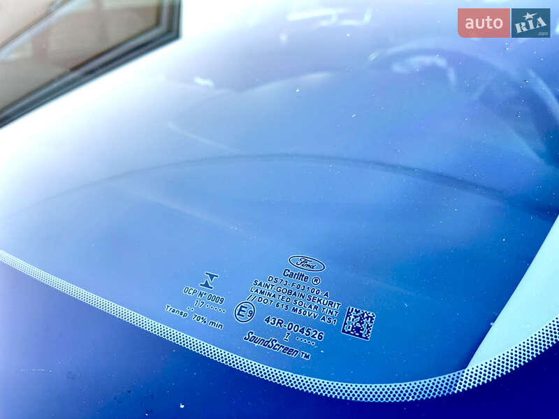Седан Ford Fusion 2014 в Черновцах