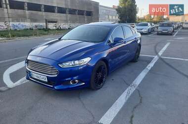 Седан Ford Fusion 2015 в 