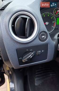 Хэтчбек Ford Fusion 2008 в 