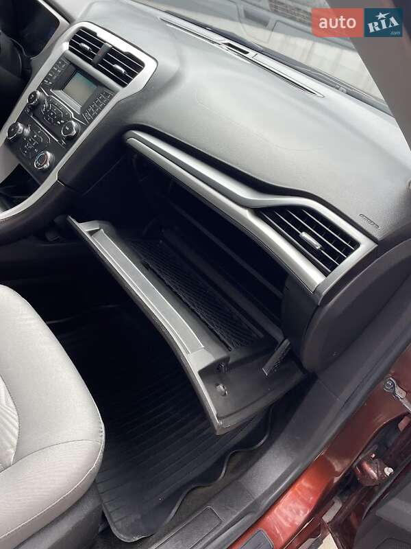 Седан Ford Fusion 2015 в Ирпене