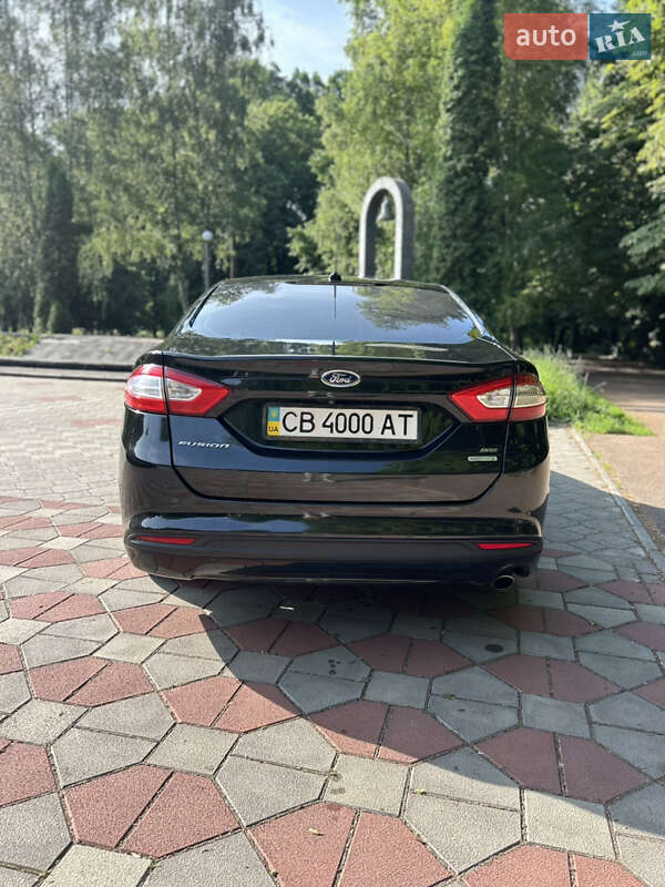 Седан Ford Fusion 2015 в Ніжині