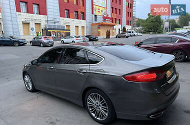 Седан Ford Fusion 2013 в 