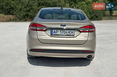 Седан Ford Fusion 2017 в 