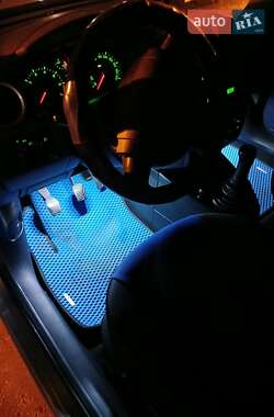 Хэтчбек Ford Fusion 2010 в 
