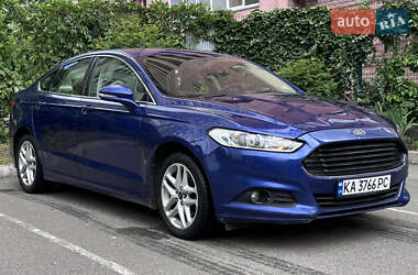 Седан Ford Fusion 2013 в 