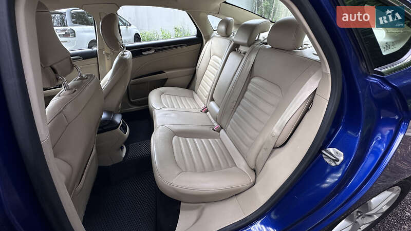 Седан Ford Fusion 2013 в Киеве