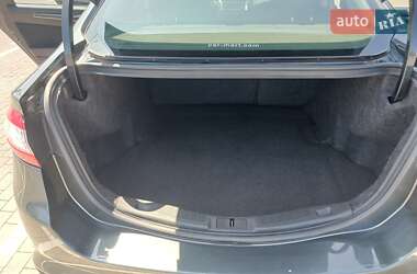 Седан Ford Fusion 2014 в 