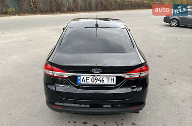 Седан Ford Fusion 2017 в 