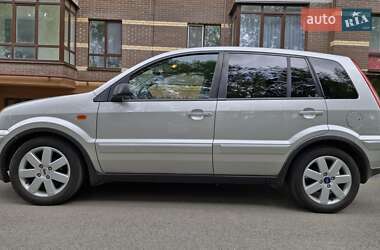 Хэтчбек Ford Fusion 2008 в 