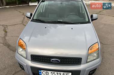 Хэтчбек Ford Fusion 2011 в 