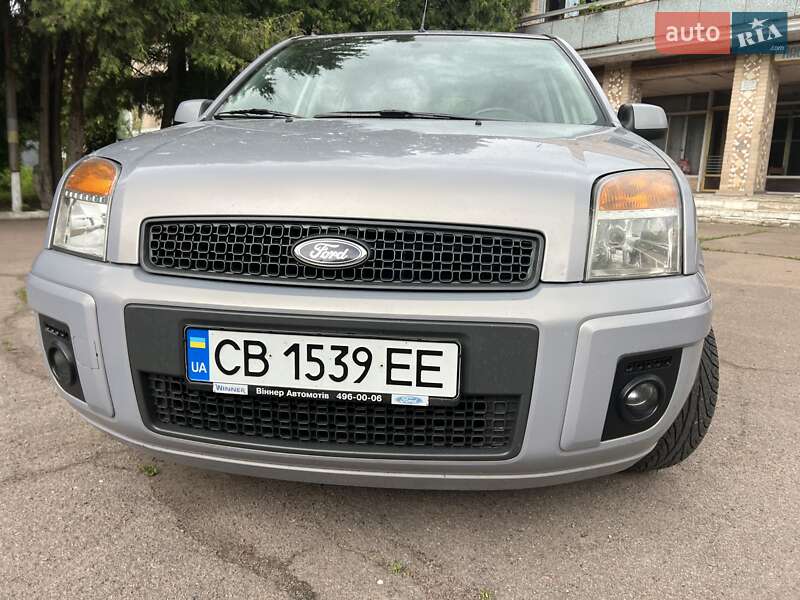 Хетчбек Ford Fusion 2011 в Ніжині