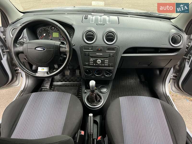 Хетчбек Ford Fusion 2011 в Ніжині
