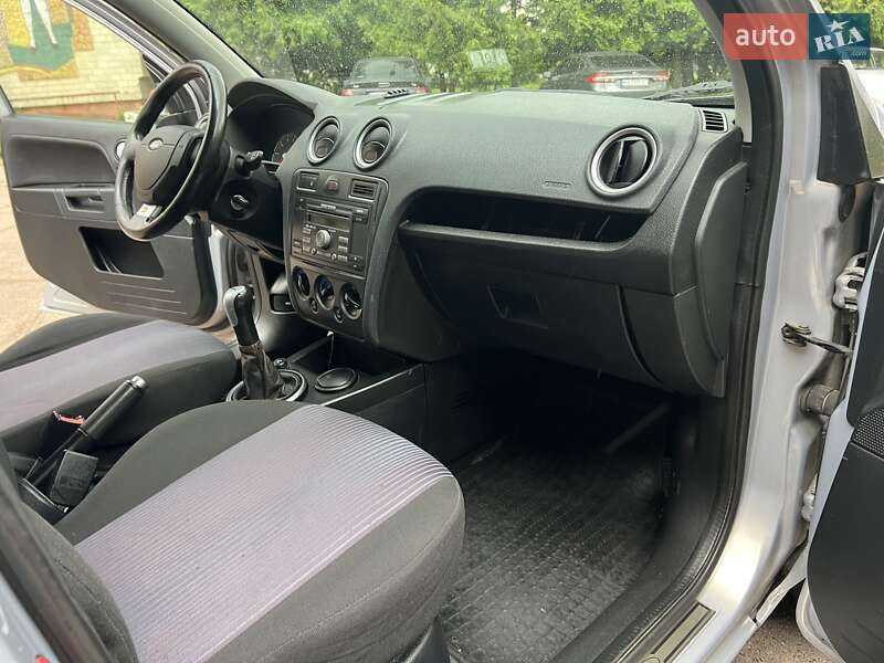 Хетчбек Ford Fusion 2011 в Ніжині