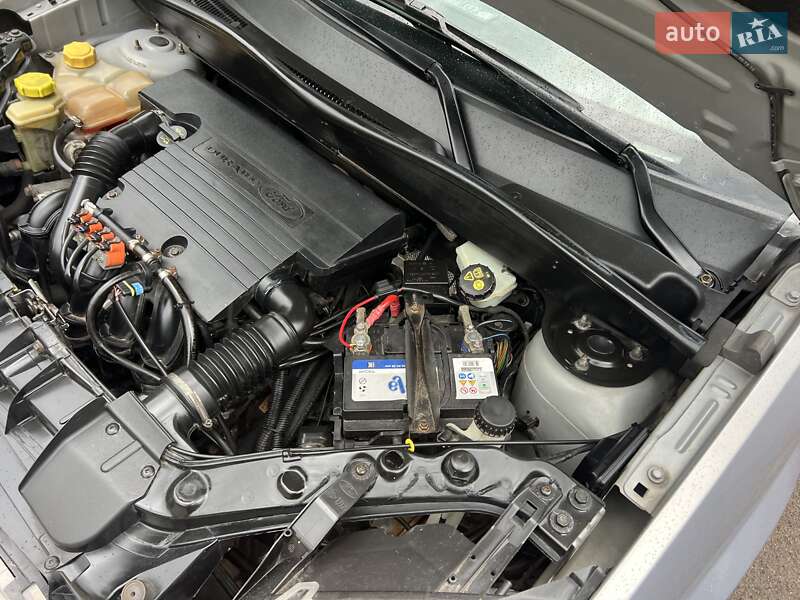 Хетчбек Ford Fusion 2011 в Ніжині