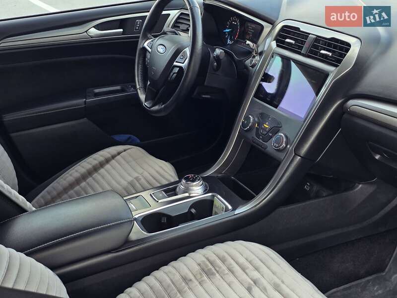 Седан Ford Fusion 2017 в Тернополе