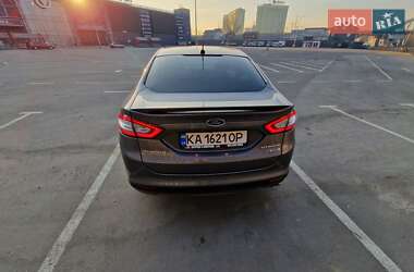 Седан Ford Fusion 2013 в 