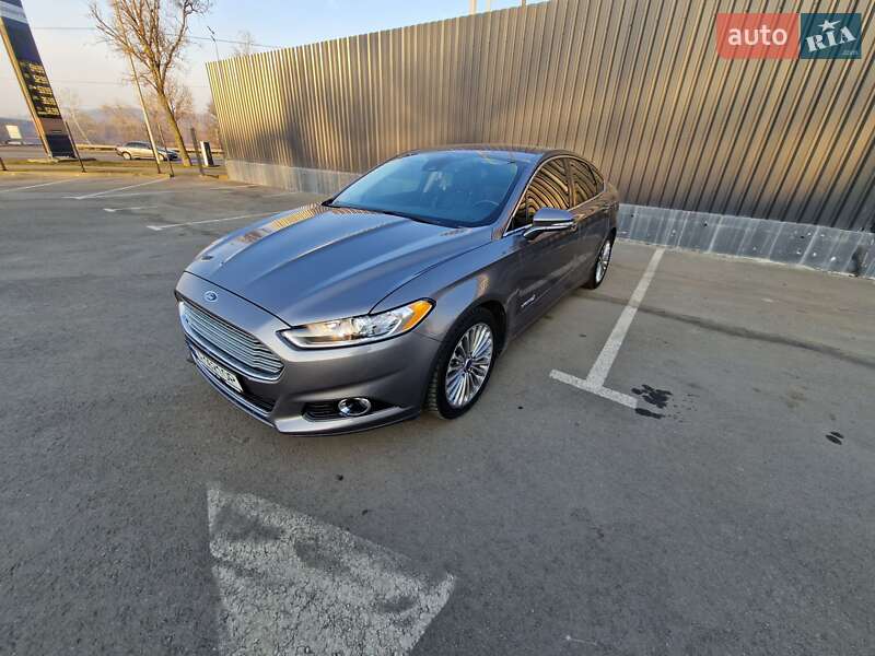 Седан Ford Fusion 2013 в Киеве