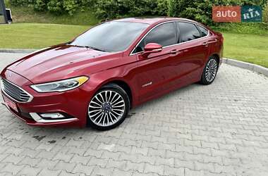 Седан Ford Fusion 2017 в 