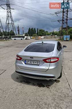 Седан Ford Fusion 2016 в 