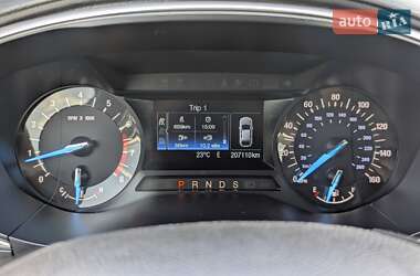 Седан Ford Fusion 2015 в 