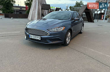 Седан Ford Fusion 2018 в 