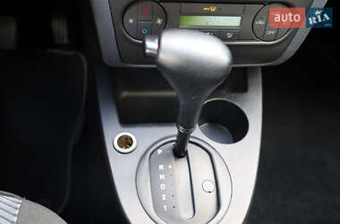 Хэтчбек Ford Fusion 2009 в 