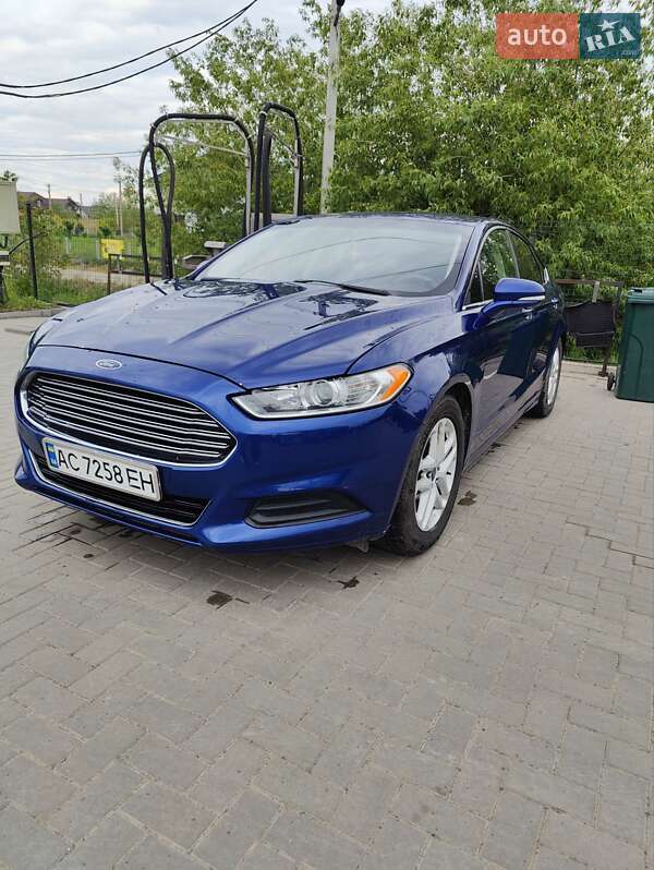 Седан Ford Fusion 2014 в Луцке